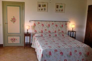 Отель Agriturismo Fattoria Di Corsano