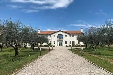 Hotel Agriturismo Zapparè Farm