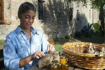 Hotel Agriturismo Antico Borgo Montacuto