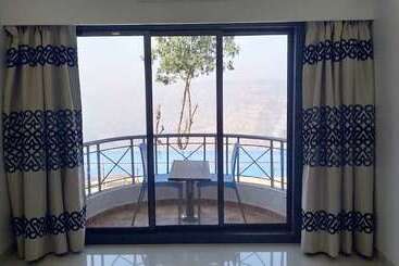 Cloud Mist Resort And Spa