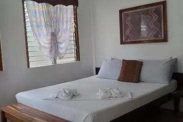 Hotel Summer Homes Beach Resort And Cottages Palawan