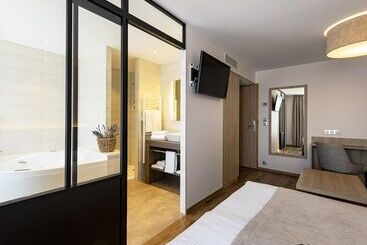 Отель Hôtel Spa Du Lac De Madine   Maison Drapier