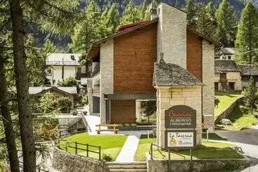 ホテル Albergo Ristorante Cuccini