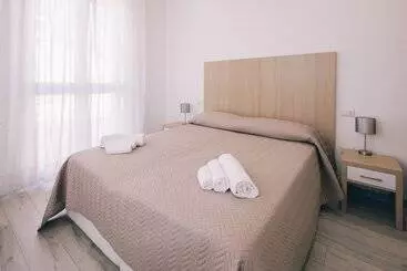 Majatalo La Promenade Rooms & Suites