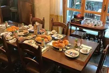 تختخواب و صبحانه Sunshine Bnb