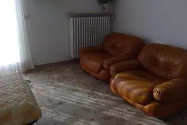 B&b Magenta