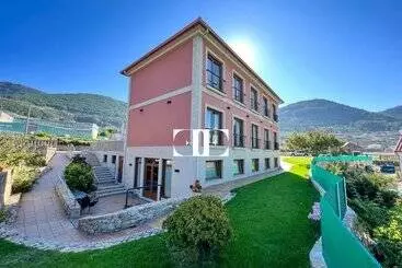 Hotel A Raíña