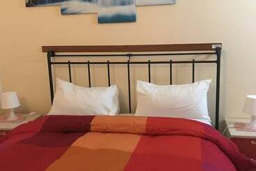 膳宿费 Villa Belvedere Lago Pergusa