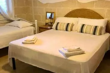Hotel Lo Yacht