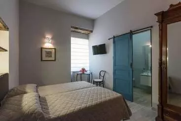 Bed and Breakfast Villa Alemi