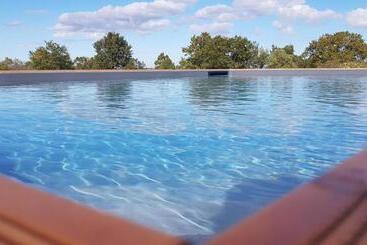 تختخواب و صبحانه Masseria Pozzo Tre Pile