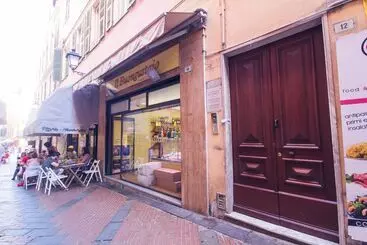 ペンション Emily Rooms