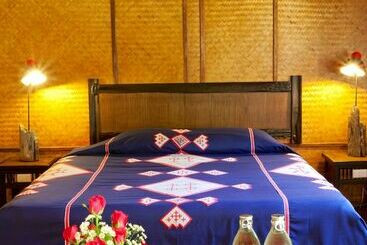 Hotel Hmong Hilltribe Lodge