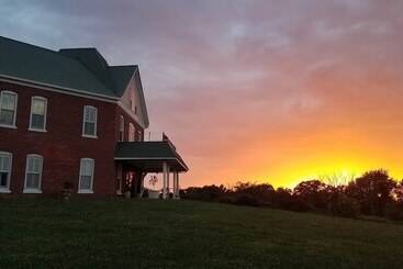 Bed and Breakfast Ely Manor