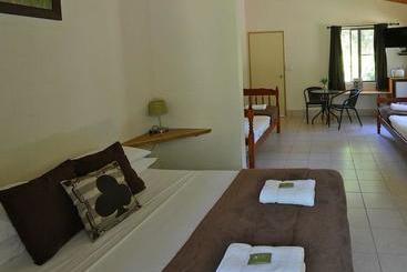 Отель Lync Haven Rainforest Retreat