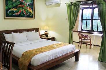 Szálloda Puri Bunga Resort & Spa