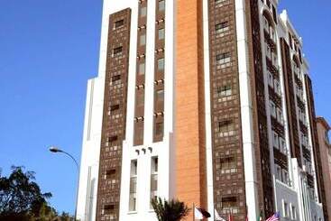 هتل آپارتمان Al Liwan Suites Rawdat Al Khail