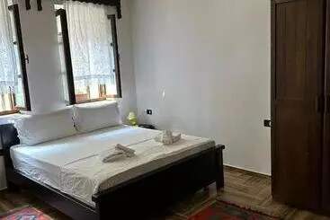 پانسیون Guest House Iljesa