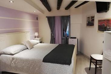 פנסיון Palazzo Sant'elia