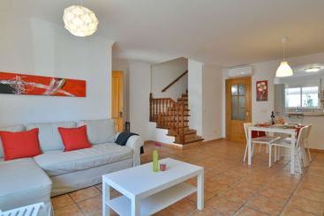 Landhaus Townhouse 200mts From Sea/beach