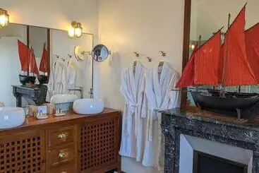 Bed and Breakfast Manoir De Truhelin, à 2 Pas Du Golfe Du Morbihan