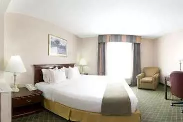 Holiday Inn Express Hotel & Suites Livingston By Ihg