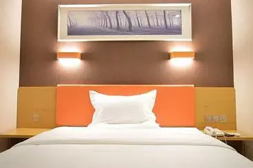 Hotel 7days Premium Shijiazhuang East Railway Station Shenghe Square Branch
