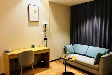 Hotelli Greentree Inn Zhengzhou Airport