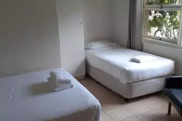 Belmont Palms Motel