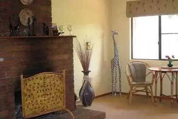 Gumtree On Gillies Bed And Breakfast
