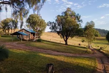 Hotel Gaddleen Grove Cottages