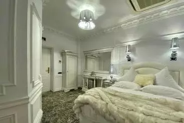 Hotel President Luxury