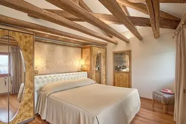 Hotel Santa Chiara