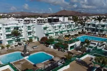 Nazaret Apartments