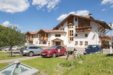 فندق Pension Maria