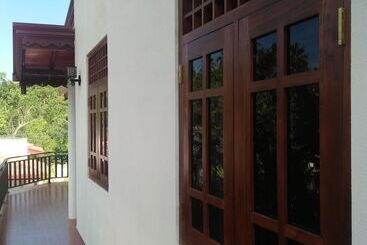 Pension Vihara Safari Homestay