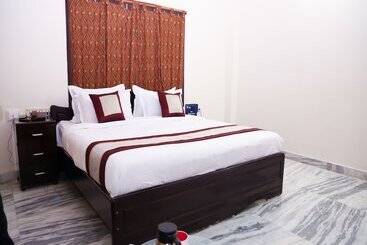 Pensão Ss Guest House By Oyo Rooms