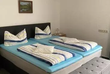 Huoneistohotelli Am Schlosspark