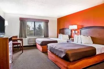 בית מלון כפרי Americinn By Wyndham Chamberlain Conference Center