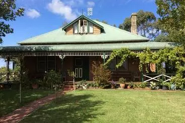 Butterfly Farm Bed And Breakfast Nirranda