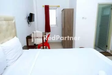 Pensjonat Fortuner Homestay Syariah Makassar Mitra Reddoorz