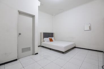 Pension Koolkost Near Universitas Diponegoro Semarang