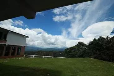 Hotelli Mahaweli Regent