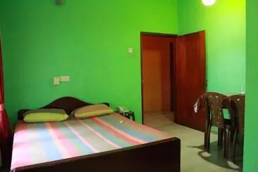 ホテル Wijaya Tourist Inn