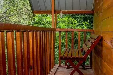 Hotelli Sinharaja Forest Gate
