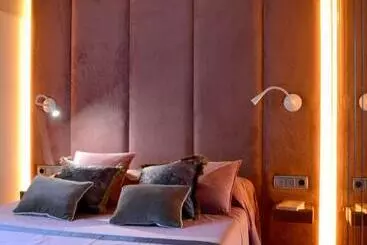 On Suites Sevilla Apartments Designed For Adults