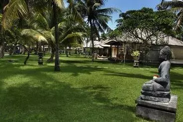 Hotel Puri Bagus Lovina
