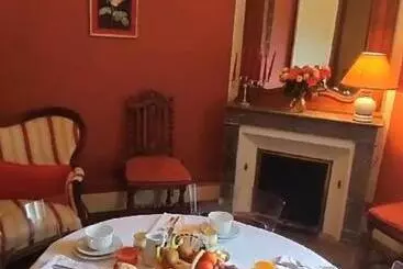 Aamiaismajoitus (B&B) Château Maucaillou