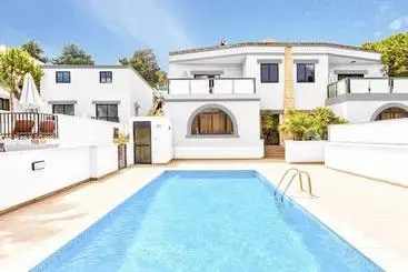 کلبه Villa Santa Maria