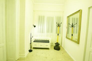 펜션 Charma Residence